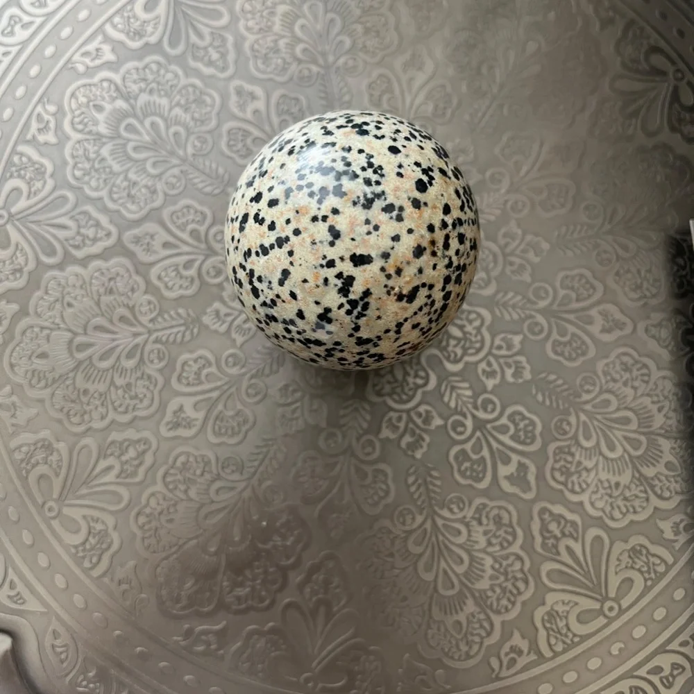 Dalmation Jasper Sphere - Picture 5 of 5